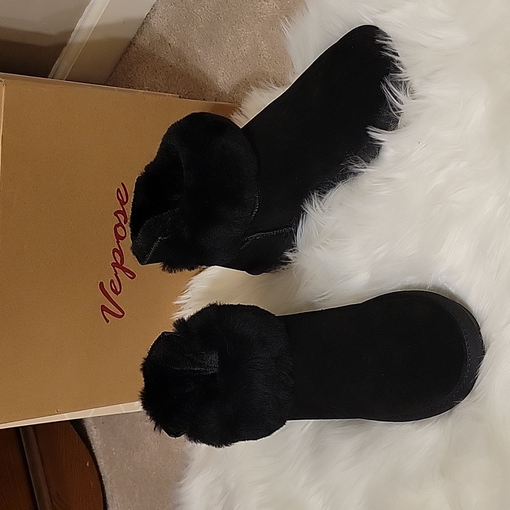 Vepose Winter black suede leather warm ankle boots fur lined size 10 New…